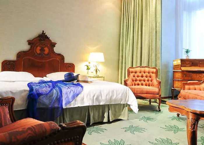 Hotel Palmenhof 4*